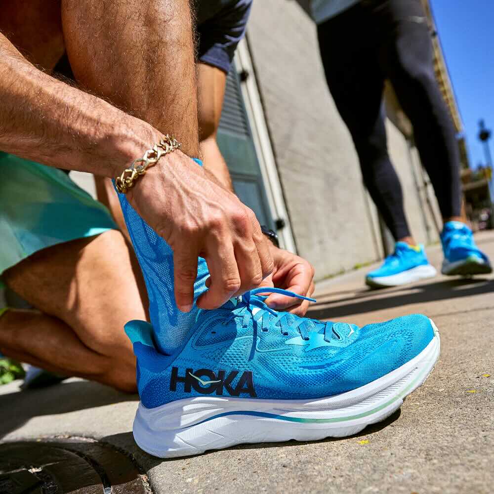Hoka Clifton 10