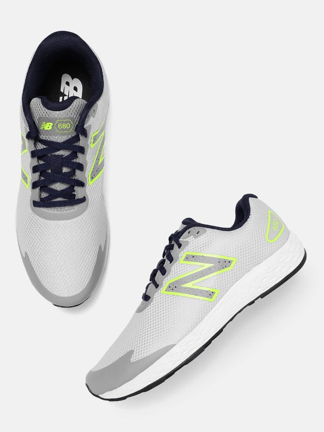 New Balance 680v7